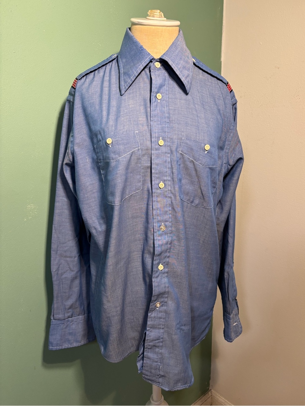 Vintage 1960’s Men's Chambray Button-Up Shirt by Creighton